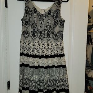 Black and Cream lace design sleeveless dress